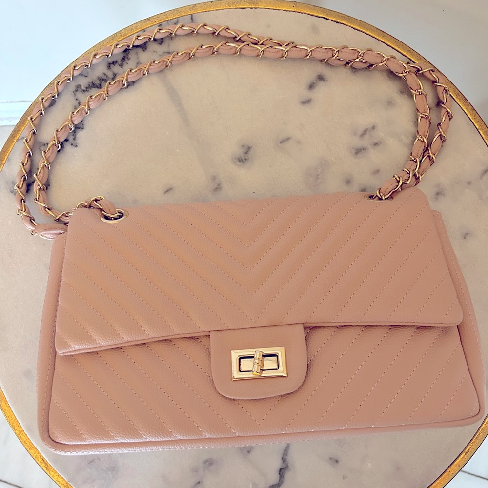 CANDICE QUILTED CHAINED LINK CROSSBODY